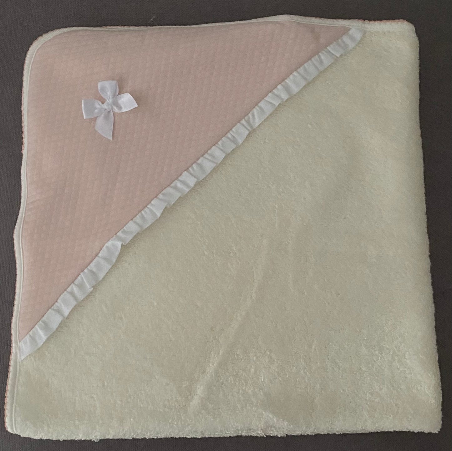 Pink Hooded Towel with Bow Detail - 105/22